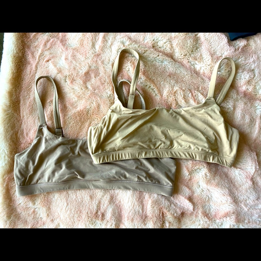 SKIMS Scoop Neck Bralettes- set of 2- in Sienna and Ochre.